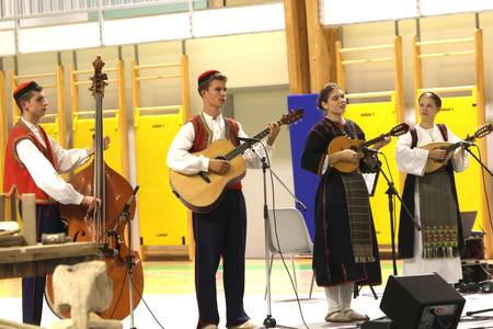 12 MEDNARODNI FOLKLORNI FESTIVAL 26 FOTO LJUBO VUKELIČ